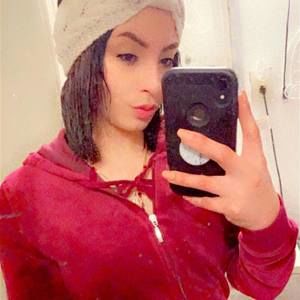 Meet your Posher, Lilly